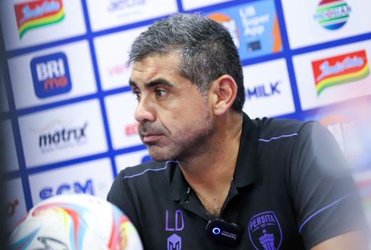 Jelang Lawan Arema FC, Persita Pecat Pelatih Luis Edmundo - GenPI.co BANTEN