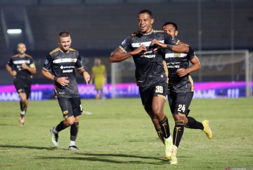 Lawan Mantan Klubnya, Striker Dewa United Tetap Waspada - GenPI.co BANTEN