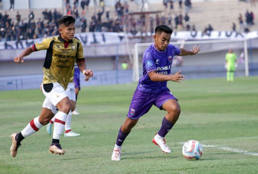 Panpel Sesalkan Bentrokan Antara Suporter Persita dan Persis - GenPI.co BANTEN