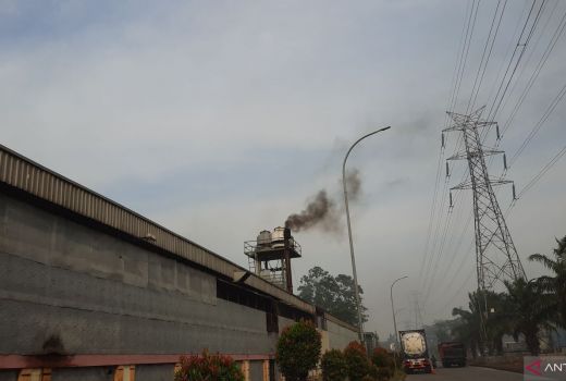 2 Pabrik Peleburan Besi di Tangerang Jalani Uji Baku Mutu Emisi - GenPI.co BANTEN
