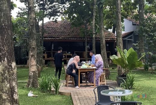 Makan di Na Po Tet, Pabrik Tahu Tertua di Tangerang Asyik Banget - GenPI.co BANTEN