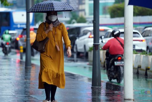 Warga Tangsel Harap Waspada Tinggi, BMKG Beri Tanda Bahaya - GenPI.co BANTEN