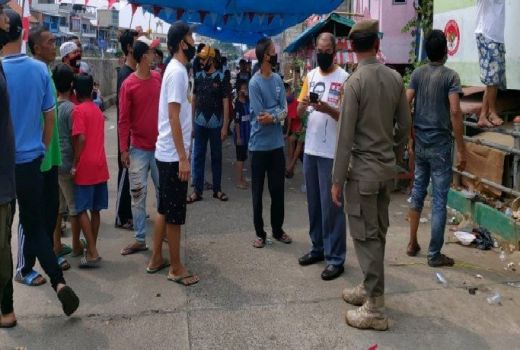 Satpol PP Bubarkan Lomba Hari Kemerdekaan RI di Jakarta Timur - GenPI.co