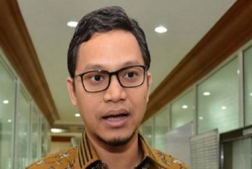 Loyalis Amien Rais Sebut Mumtaz Masih Anak Bau Kencur - GenPI.co