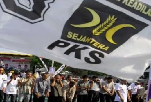 PKS Tak Merasa Tersaingi dengan Partai Baru Amien Rais - GenPI.co
