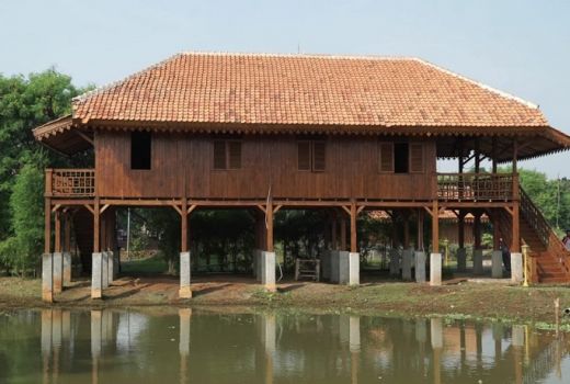 3 Macam Rumah Adat Betawi Ada di Setu Babakan - GenPI.co