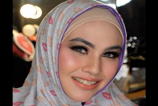 Kartika Putri Sindir PLN, Yuk Mulai Beralih ke Petromaks - GenPI.co