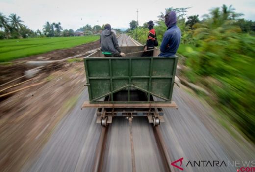 Jalur Kereta Charlie Chaplin Cibatu - Garut Akan Dibuka - GenPI.co