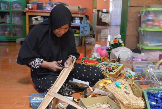 Kala Limbah Bekas Diolah Menjadi Barang Bernilai Seni - GenPI.co