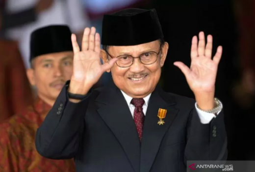 Perjalanan Pak Habibie Hingga Menjadi Presiden ke-3 RI - GenPI.co