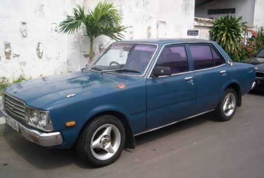Mobil Sedan Ini Jadi Kendaraan Impian di Era 90-an - GenPI.co