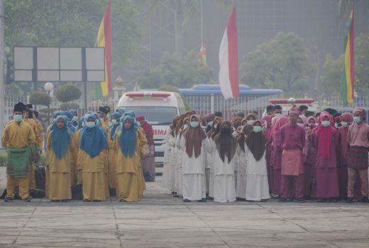 PBB: Karhutla Ancam Kesehatan10 Juta Anak Indonesia - GenPI.co