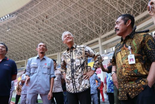 Ganjar Pranowo Semringah Lihat Mini GBK, Markas Persis Solo - GenPI.co