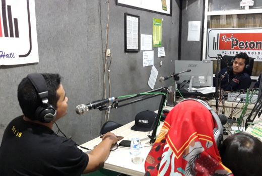 Wow, 2 Penyiar Wonosobo Mengudara 26 Jam untuk Peringati Hari RRI - GenPI.co