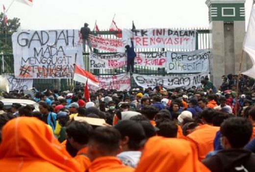 Pengamat: Larangan Demonstrasi Mencegah Penumpang Gelap - GenPI.co