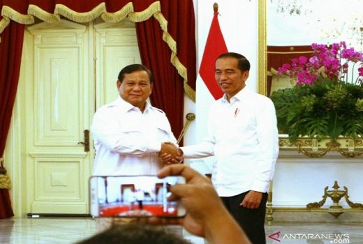Jokowi-Prabowo Bertemu, Sinyal Kuat Gerindra Gabung Koalisi - GenPI.co