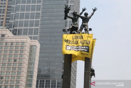 Anies: Aksi Greenpeace Bentangkan Spanduk di Bundaran HI Wajar - GenPI.co