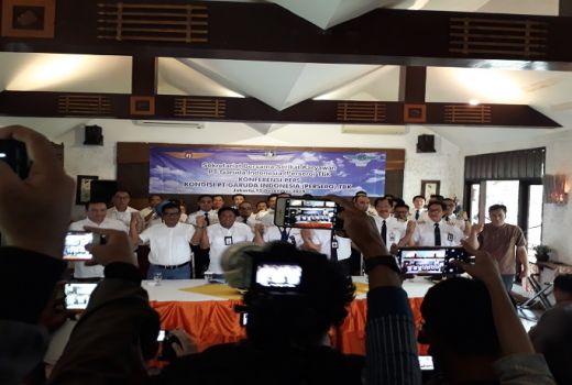 Kasus Skandal Asmara Pramugari: Silakan Lapor ke Garuda - GenPI.co