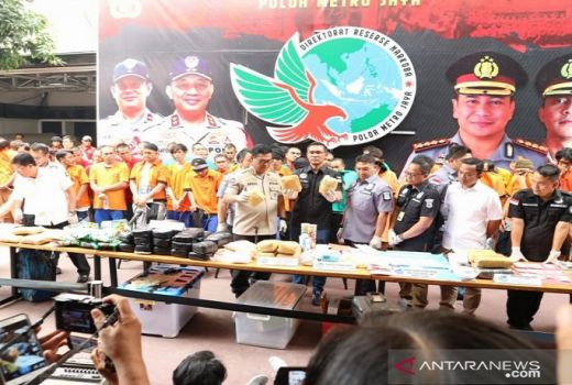 Polda Metro Tangkap 410 Orang Pemakai Narkoba  - GenPI.co
