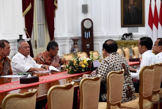 Jokowi Kucurkan Dana Rp 1,9 T Penanganan Bencana di Indonesia - GenPI.co