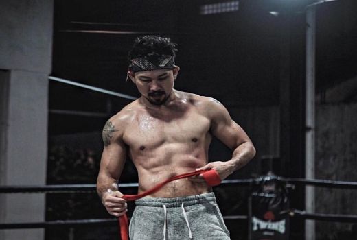Pengin Punya Perut Roti Sobek ala Denny Sumargo? Ini Caranya - GenPI.co