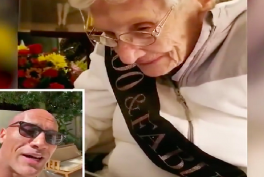 Dwayne Johnson Beri Kejutan untuk Nenek Berusia 100 Tahun - GenPI.co