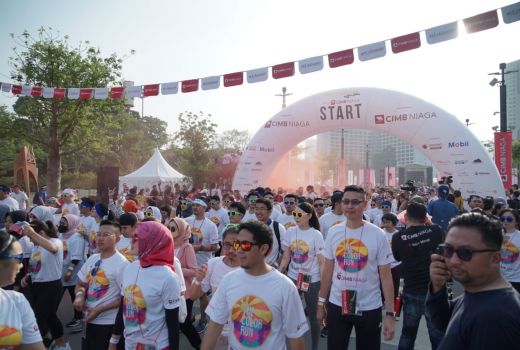 Warna-warni Color Run di Parkir Timur Senayan - GenPI.co