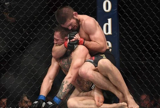 Conor Mc Gregor Sesumbar di Moscow, Tantang Khabib Nurmagomedov - GenPI.co