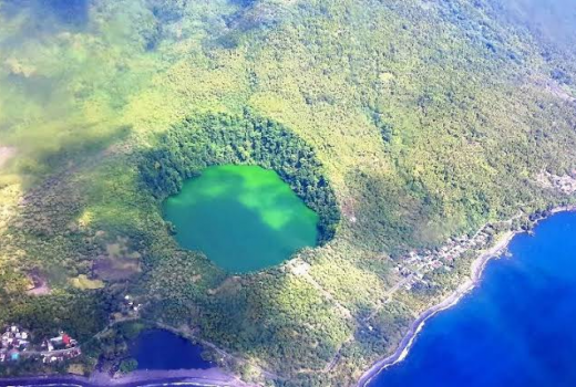 Danau Tolire di Pulau Ternate, Kedalamannya Masih Jadi Misteri - GenPI.co