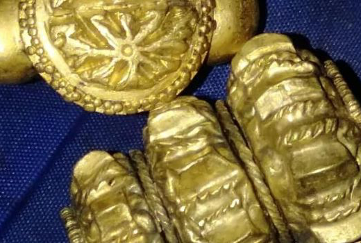 Berkah Karhutla, Warga Sumsel Temukan Emas Peninggalan Sriwijaya - GenPI.co