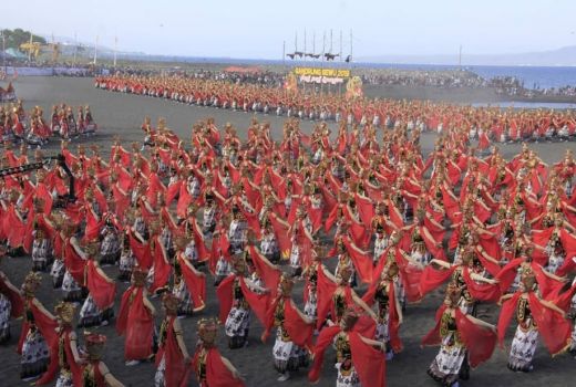 Biaya Gandrung Sewu 5 M, Pemda Banyuwangi Hanya Keluar Rp800 Juta - GenPI.co
