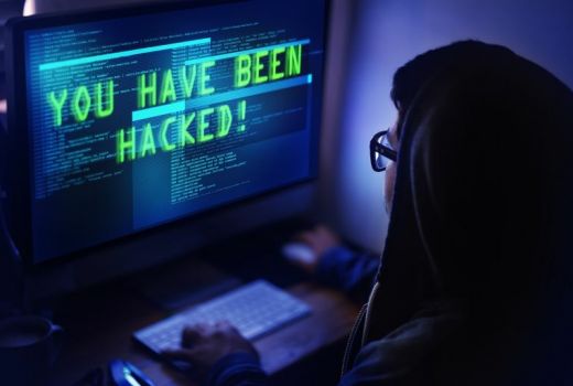 Gokil! Programmer Ini Serang Balik Hacker yang Retas Komputernya - GenPI.co