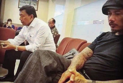 Dipolisikan soal Wiranto Ditusuk, Jerinx SID Kutip Kata Habibie - GenPI.co