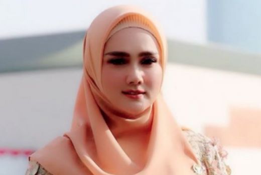 Mulan Jameela Dapat Kacamata GUCCI, Gerindra Gercep Klarifikasi - GenPI.co