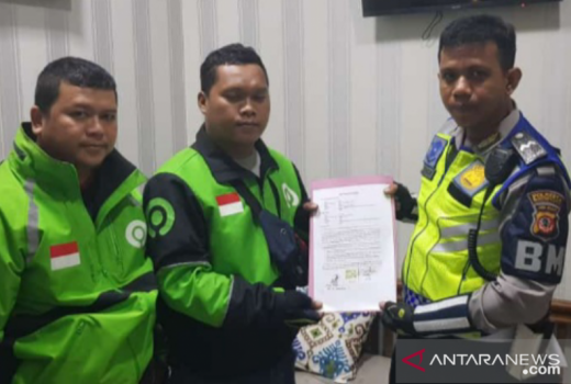 Tendang Driver Ojol, Oknum Polisi Langsung Dimutasi - GenPI.co
