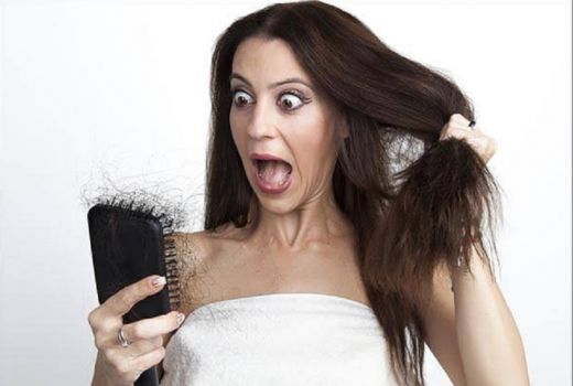 Campurkan Bahan ini dengan Minyak Zaitun untuk Usir Rambut Rontok - GenPI.co