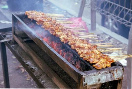 Nggak Banyak yang Tahu, Begini Asal Mula Sate - GenPI.co
