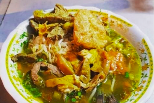 Soto Bell Dhok, Dibenturkan Dulu Sebelum Disajikan  - GenPI.co