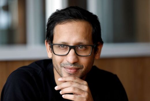 Wah, Nadiem Makarim Punya Warna Mata yang Istimewa - GenPI.co