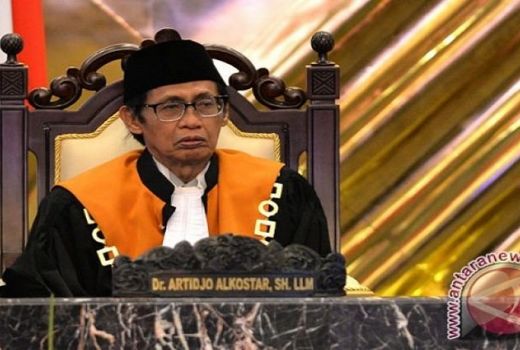Artidjo Alkostar, Sang Algojo Koruptor Jadi Dewas KPK - GenPI.co