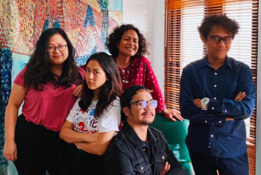 Kru Petualangan Sherina Foto Bareng, Netizen: Reborn? - GenPI.co