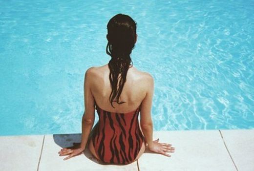 Hobi Berenang? Lakukan Ini agar Rambut Tidak Rusak - GenPI.co