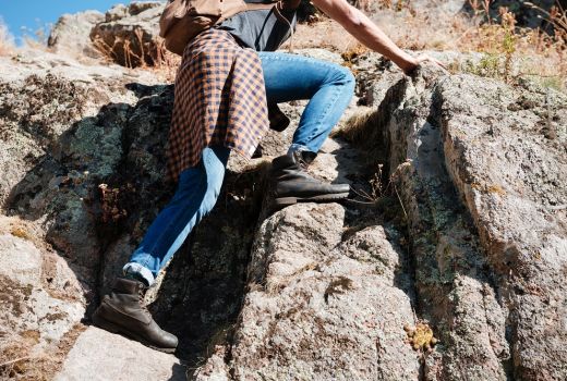 Idaman! Pria Pendaki Gunung itu Pejuang Cinta yang Tangguh - GenPI.co