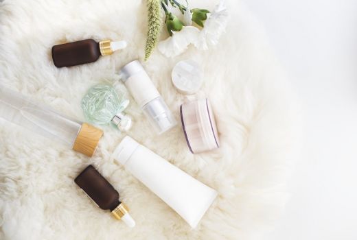 Serum Wajah atau Pelembab, Pilih Mana untuk Kulit Kamu? - GenPI.co