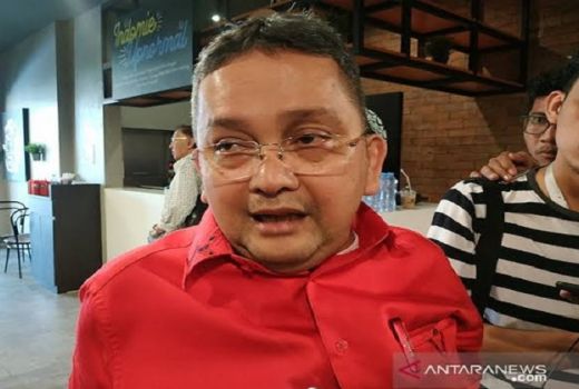 Politisi PDIP Minta Ungkap Motif Pelaku Penyiraman Novel Baswedan - GenPI.co