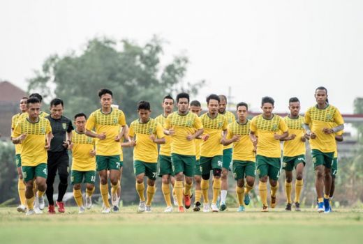 Persebaya Surabaya vs Bhayangkara FC: 3 Bintang Siap Main - GenPI.co