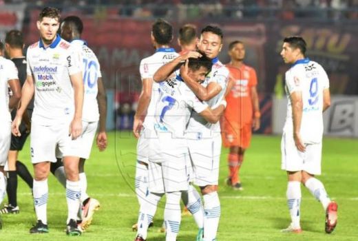 Borneo FC vs Persib Bandung 0-1: Akhirnya Bangkit dari Sakit - GenPI.co
