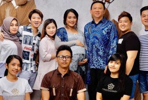 Cantik Di samping Ahok, Begini Tampilan Baby Bump Puput Terkini - GenPI.co