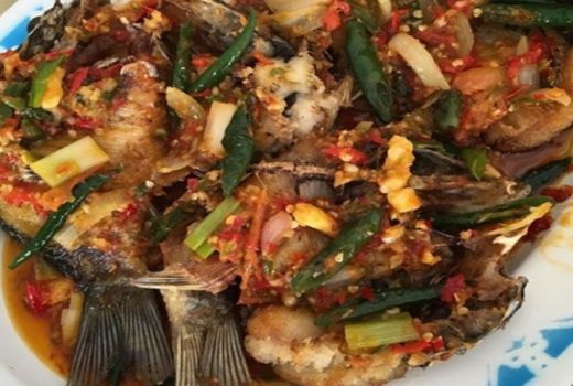 Nikmatnya Seruit, Dimakan Pakai Jengkol dan Daun Jambu Monyet  - GenPI.co