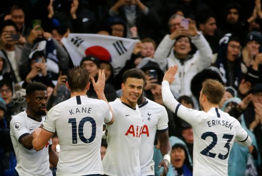 Tottenham vs Brighton & Hove Albion 2-1: Natal Indah Mourinho - GenPI.co